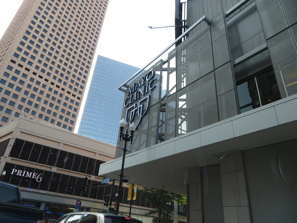 Mayo Clinic building exterior representing a medical center